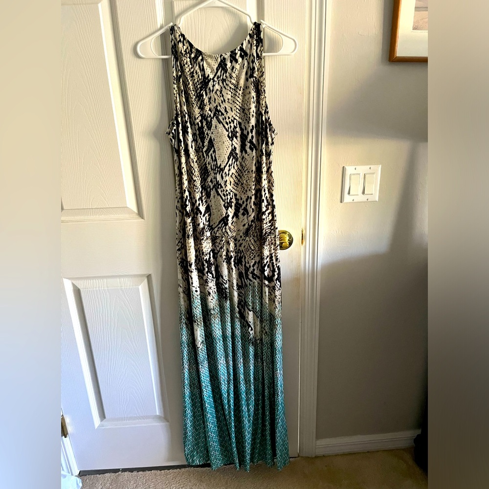 Milani knit full length s/l dress geometric fun print in teal, black and tan
